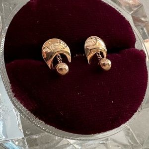 🌙 One of a kind, Unique 18K Gold Crescent Earrings